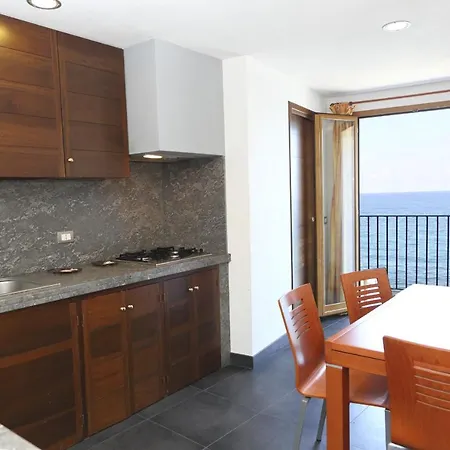 Roberto - By Vacation Service Apartment