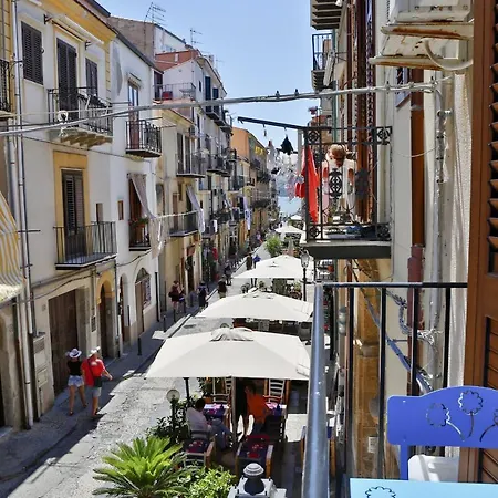 Roberto - By Vacation Service Cefalu